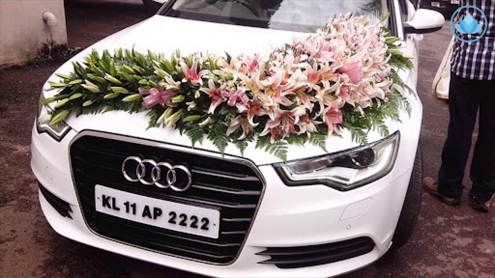 Trang trí xe hoa phủ kín